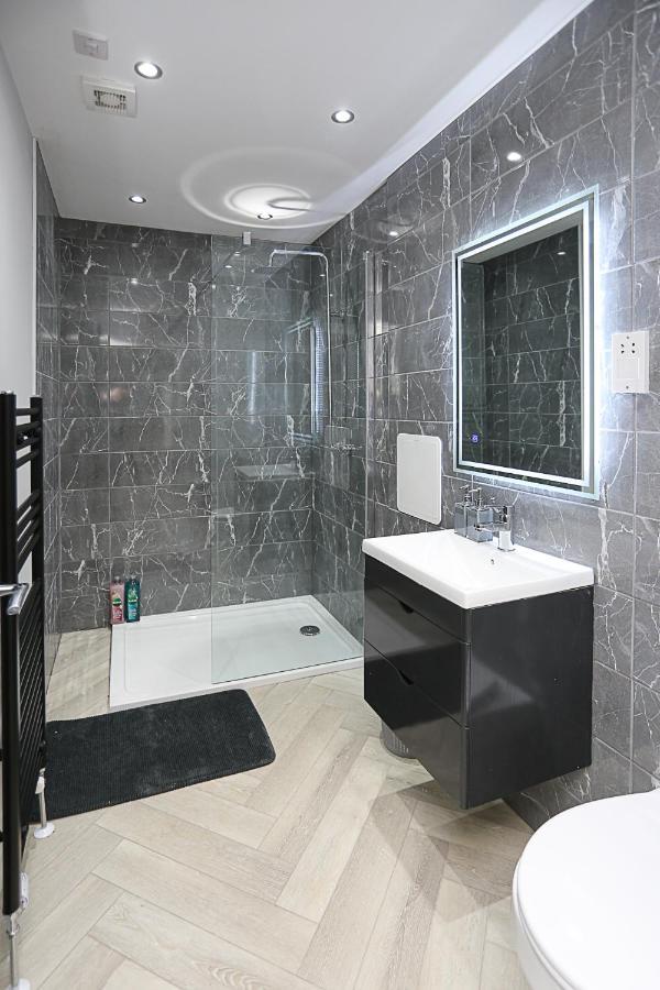No1 Luxury Service Apartments 벨파스트 외부 사진