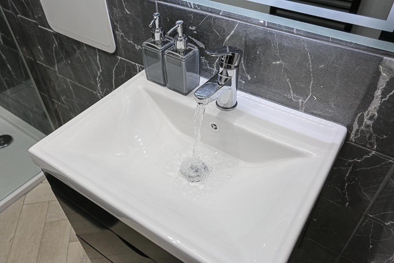 No1 Luxury Service Apartments 벨파스트 외부 사진